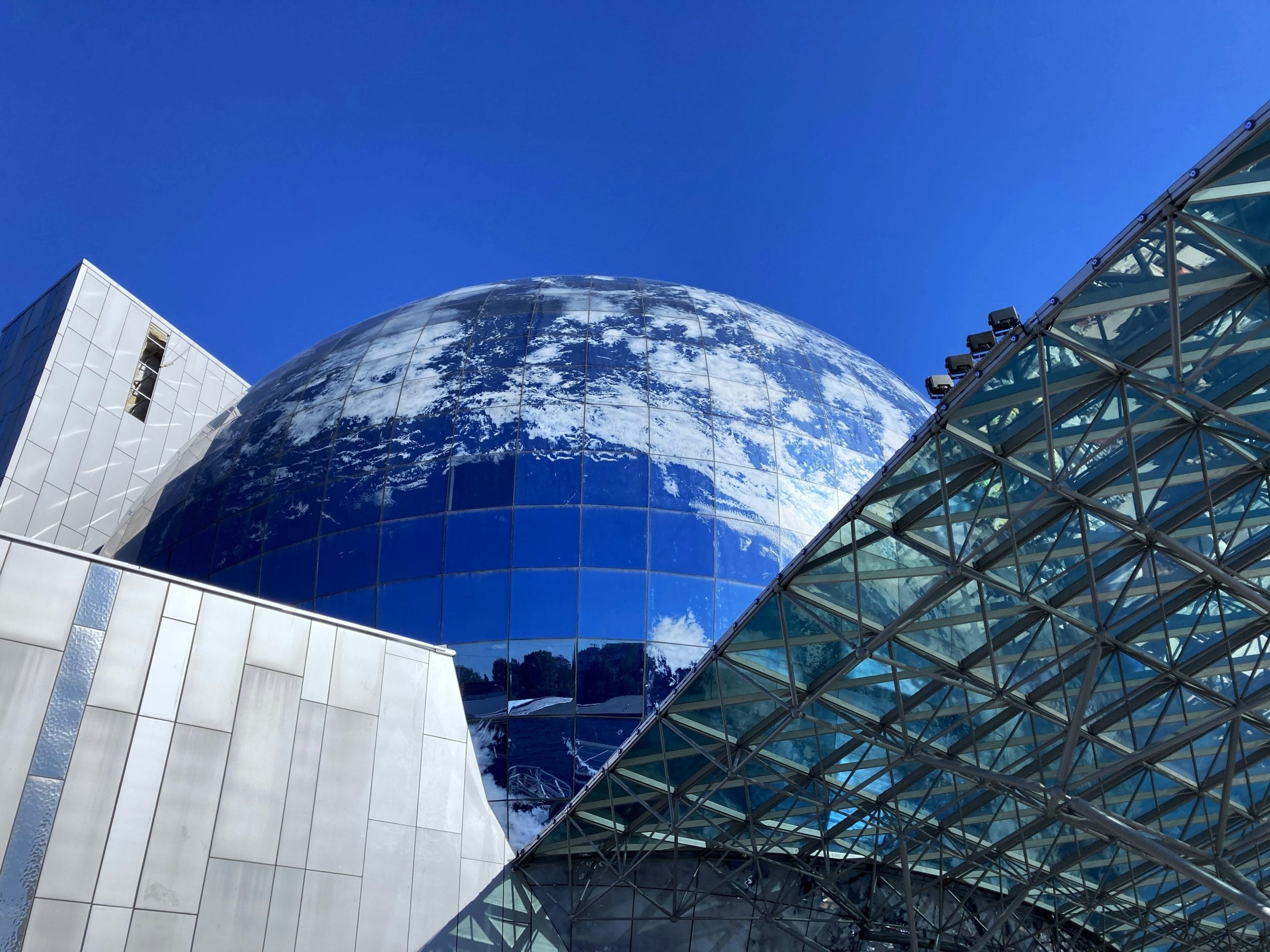 Hello World Featured Image